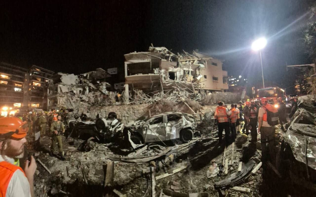 Tel Aviv egy iráni találat után